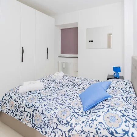 Apartament 307 - Casa Sara, 5 Minuti Di Auto Dal Mare E Dal Centro Di Sestri, Con Parcheggio Privato