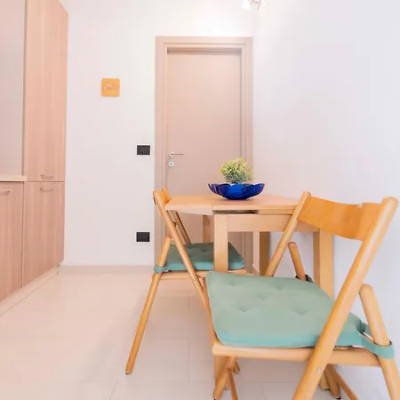 307 - Casa Sara, 5 Minuti Di Auto Dal Mare E Dal Centro Di Sestri, Con Parcheggio Privato Apartment *