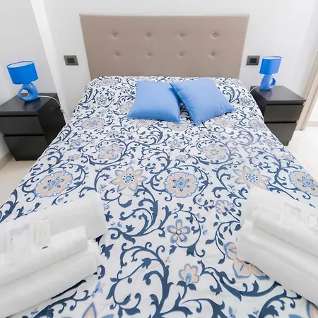 307 - Casa Sara, 5 Minuti Di Auto Dal Mare E Dal Centro Di Sestri, Con Parcheggio Privato Lejlighed