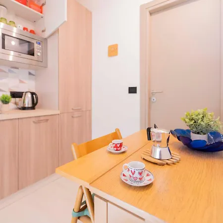 307 - Casa Sara, 5 Minuti Di Auto Dal Mare E Dal Centro Di Sestri, Con Parcheggio Privato Lejlighed