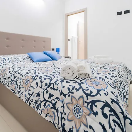 307 - Casa Sara, 5 Minuti Di Auto Dal Mare E Dal Centro Di Sestri, Con Parcheggio Privato Lejlighed *