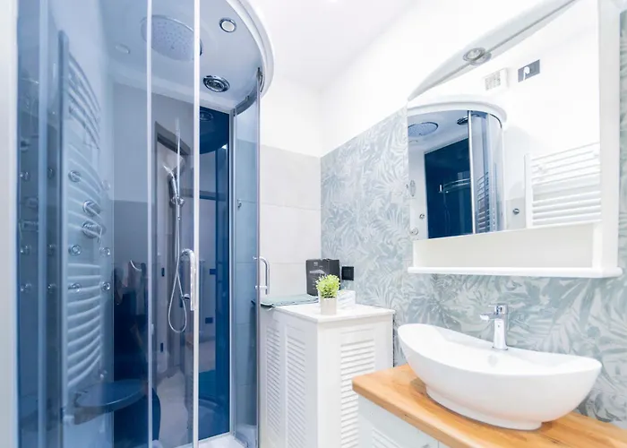 307 - Casa Sara, 5 Minuti Di Auto Dal Mare E Dal Centro Di Sestri, Con Parcheggio Privato *
