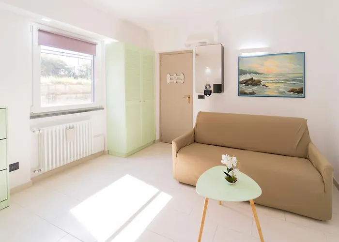 307 - Casa Sara, 5 Minuti Di Auto Dal Mare E Dal Centro Di Sestri, Con Parcheggio Privato *